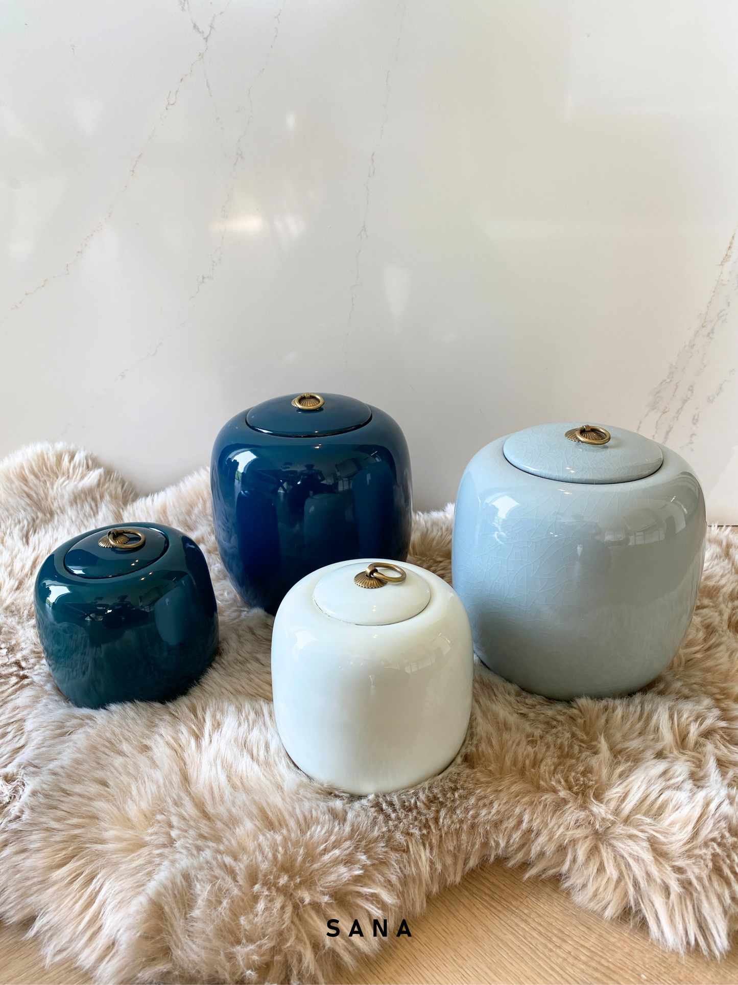 Lotus urn - 1L