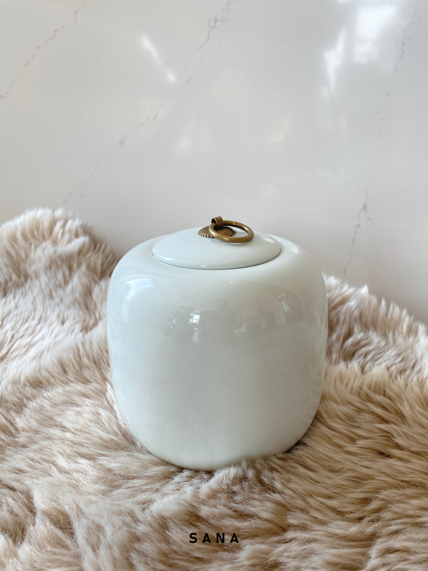 Lotus urn - 1L