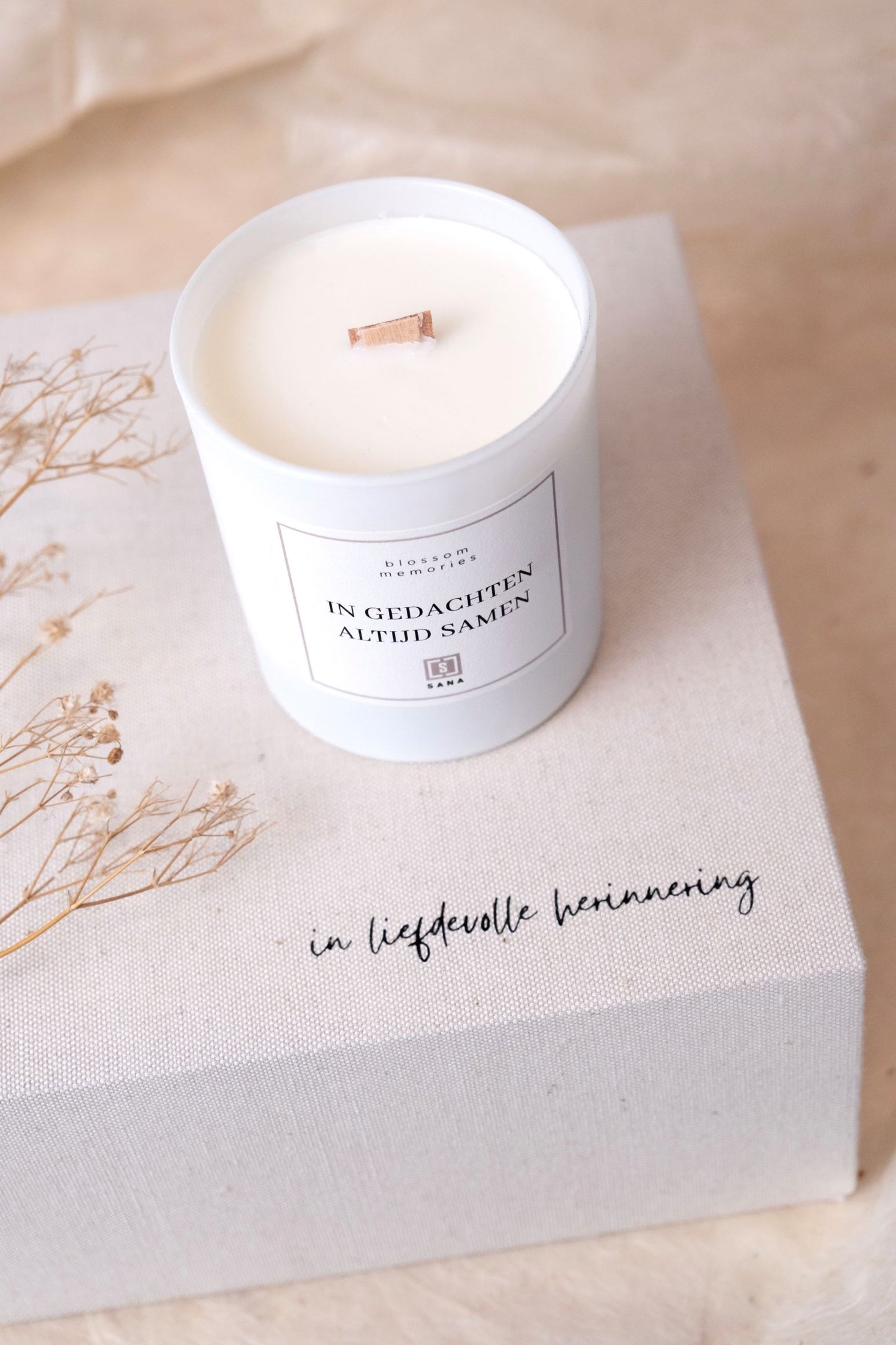 giftbox persoonlijk uniek troost cadeau linnen herinneringsdoos geurkaars geschenk overlijden rouw fotolijstje