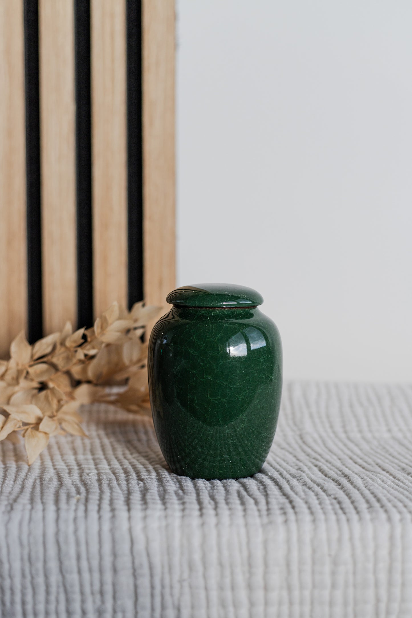 kleine mini groene urn keramiek voor mens en dier en familie