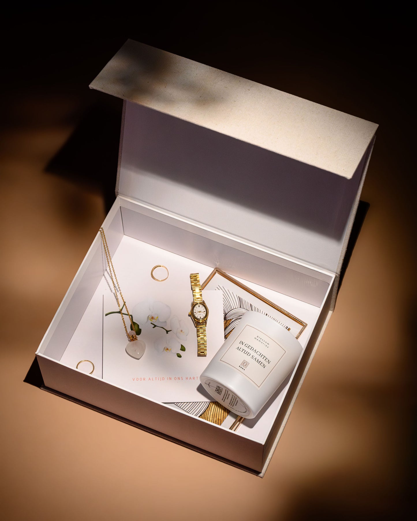 Linnen Herinneringsdoos – Een Verzorgd Troostcadeau