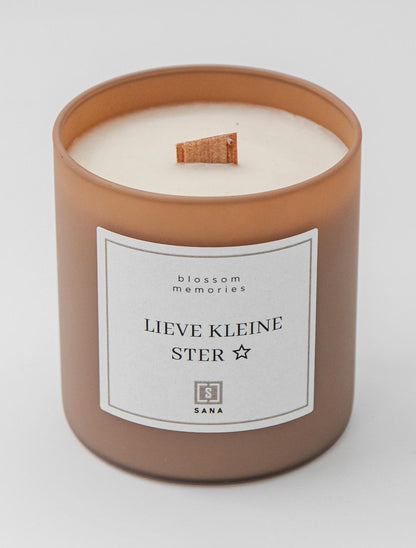 kaars beige herdenkingskaars dood rouw geliefde rouwcadeau geschenk lieve kleine ster sterretje sterrenkindje geurkaars kaars woodwick