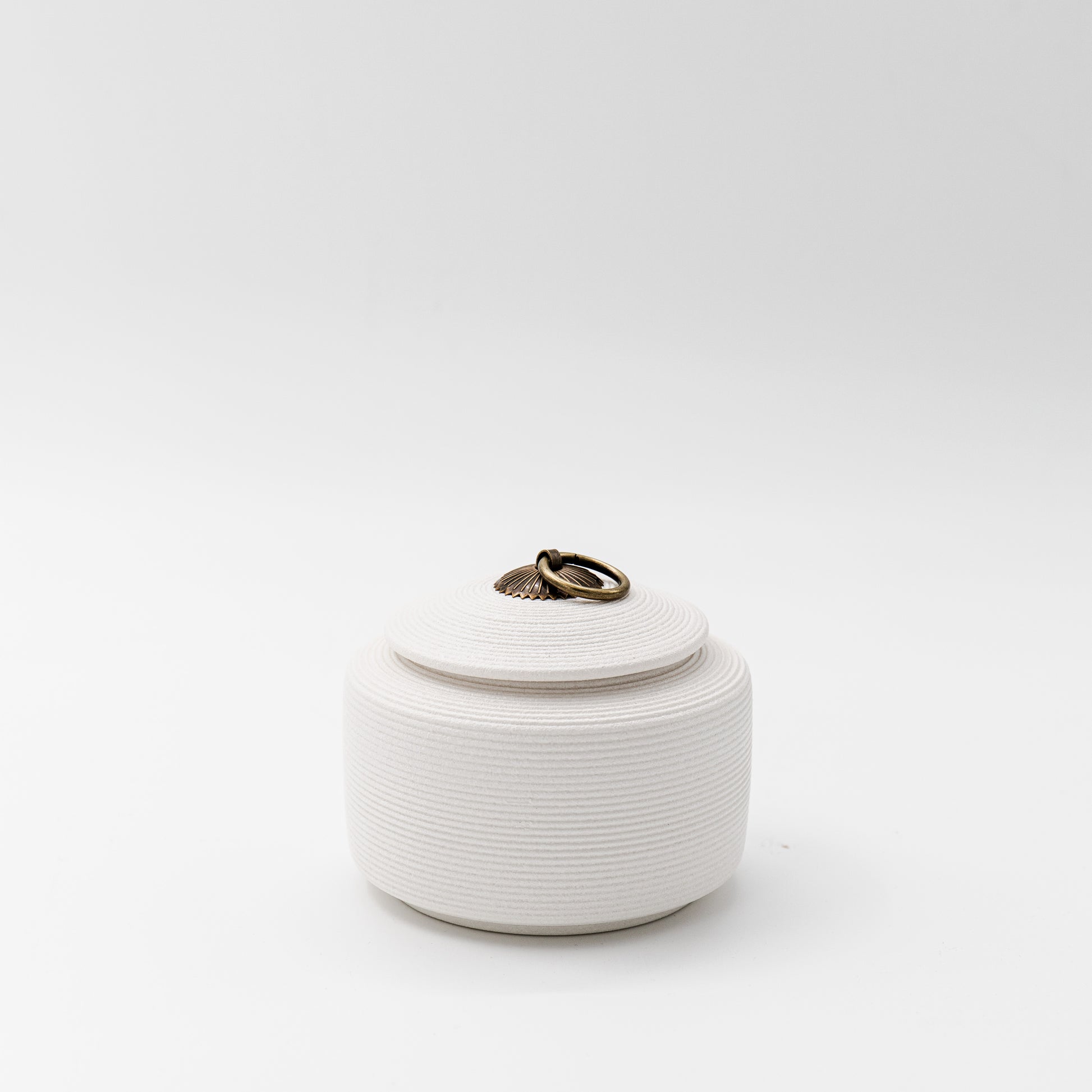  kleine witte oosterse keramische urn voor mens en dier hond kat